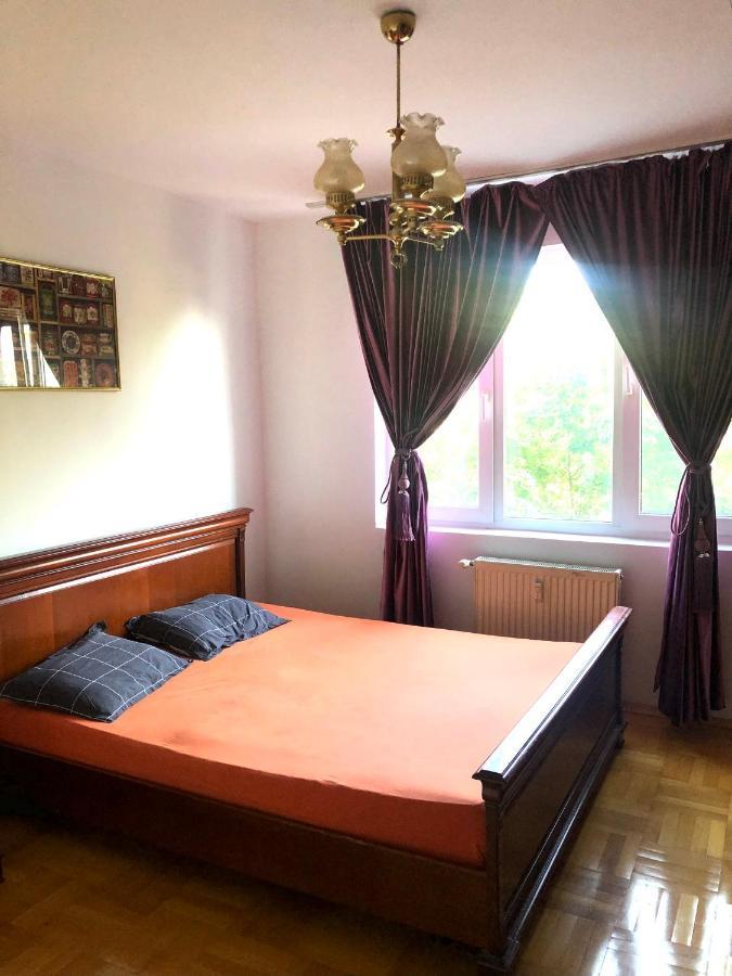 Vintage Bucharest Apartment 外观 照片