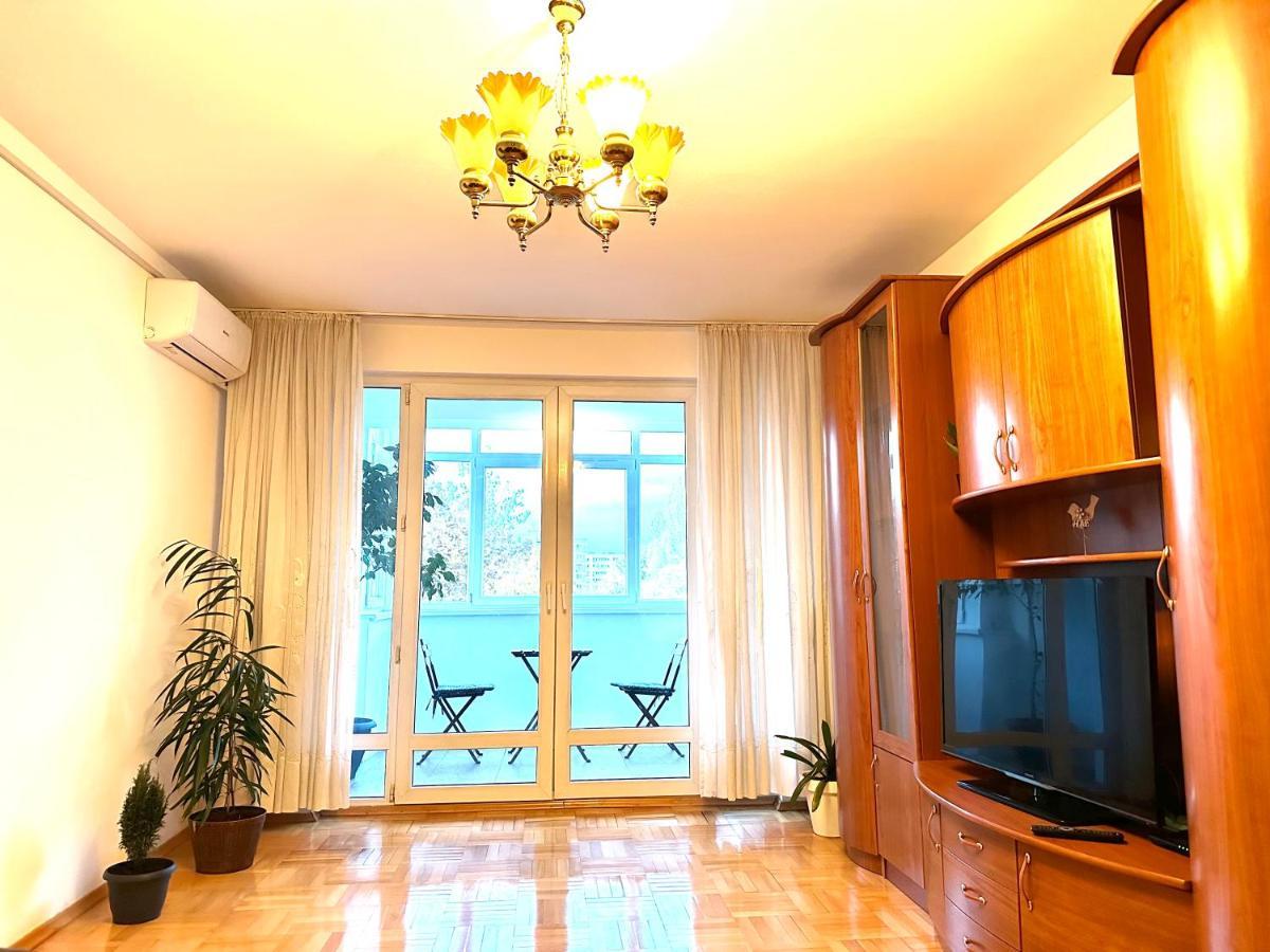 Vintage Bucharest Apartment 外观 照片