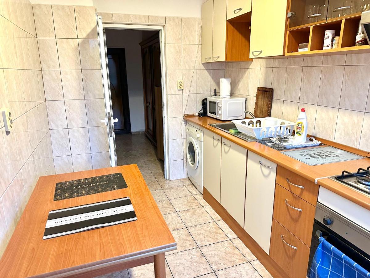 Vintage Bucharest Apartment 外观 照片