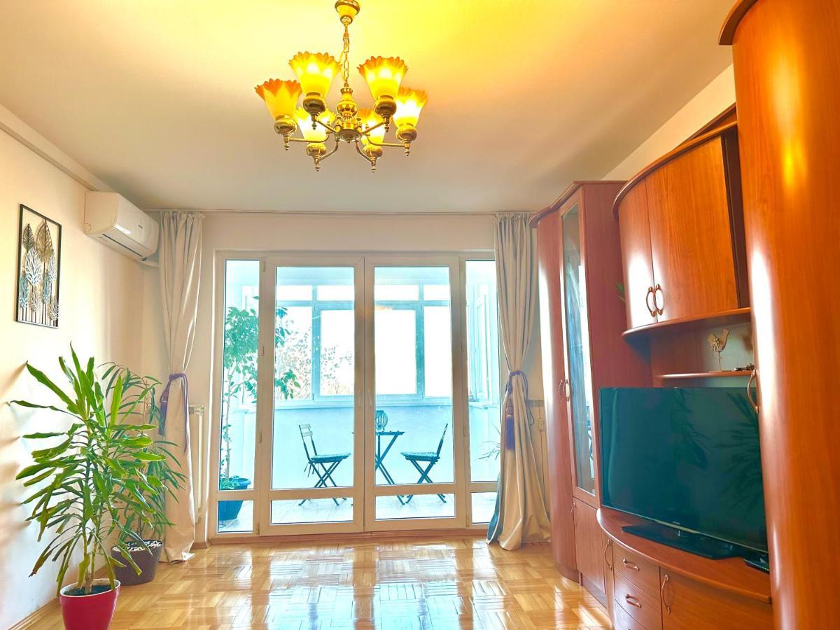 Vintage Bucharest Apartment 外观 照片